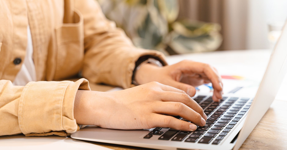 Proposta comercial com IA: como fazer em 20 minutos (e fechar mais)